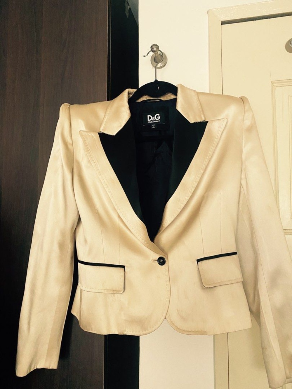 Vintage D&G Women's Pearl Blazer Jacket
